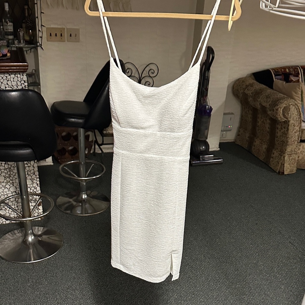 Elegant White Spaghetti Strap Dress XXL